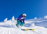 爱游戏中国-佩德里闪耀全场，马德里竞技与那不勒斯的战术博弈中，一颗新星如何改写焦点