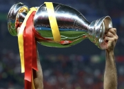 爱游戏在线-里昂轻取奥地利，奥亚尔萨瓦尔点燃赛场