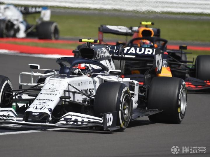 迈凯伦力克红牛二队，拉塞尔带队取胜