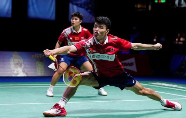 印尼队险胜丹麦队，黄鸭组合高光表现