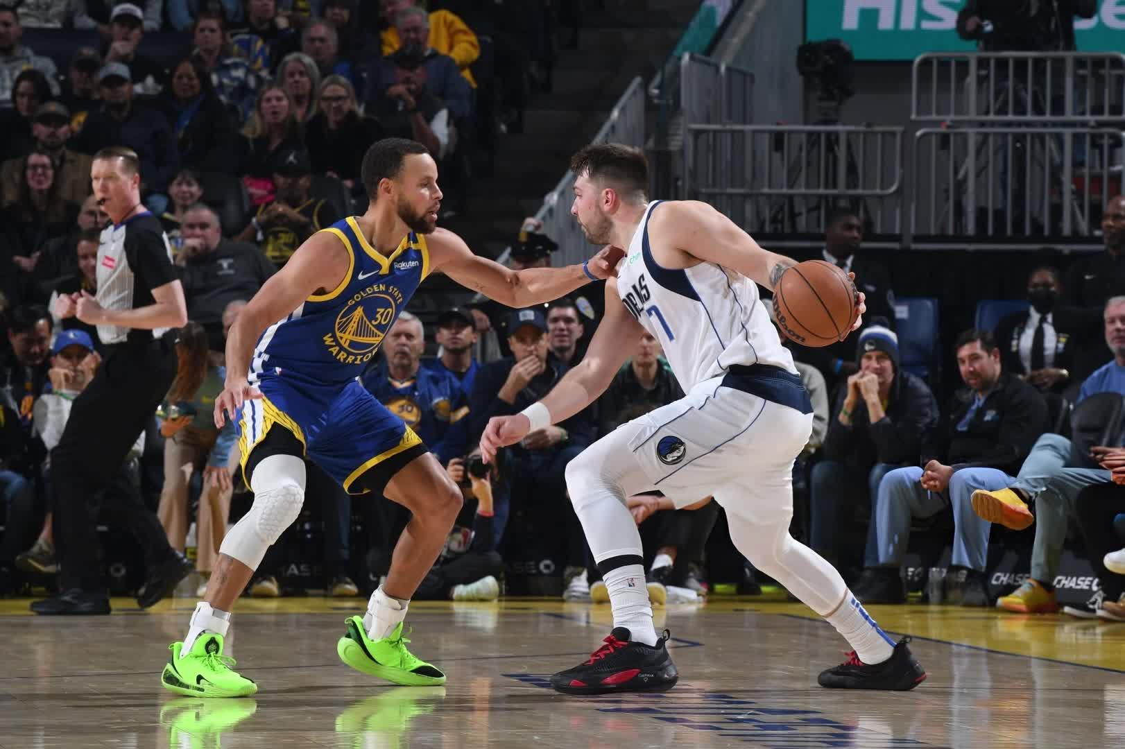 猛龙完胜魔术，东契奇高光表现