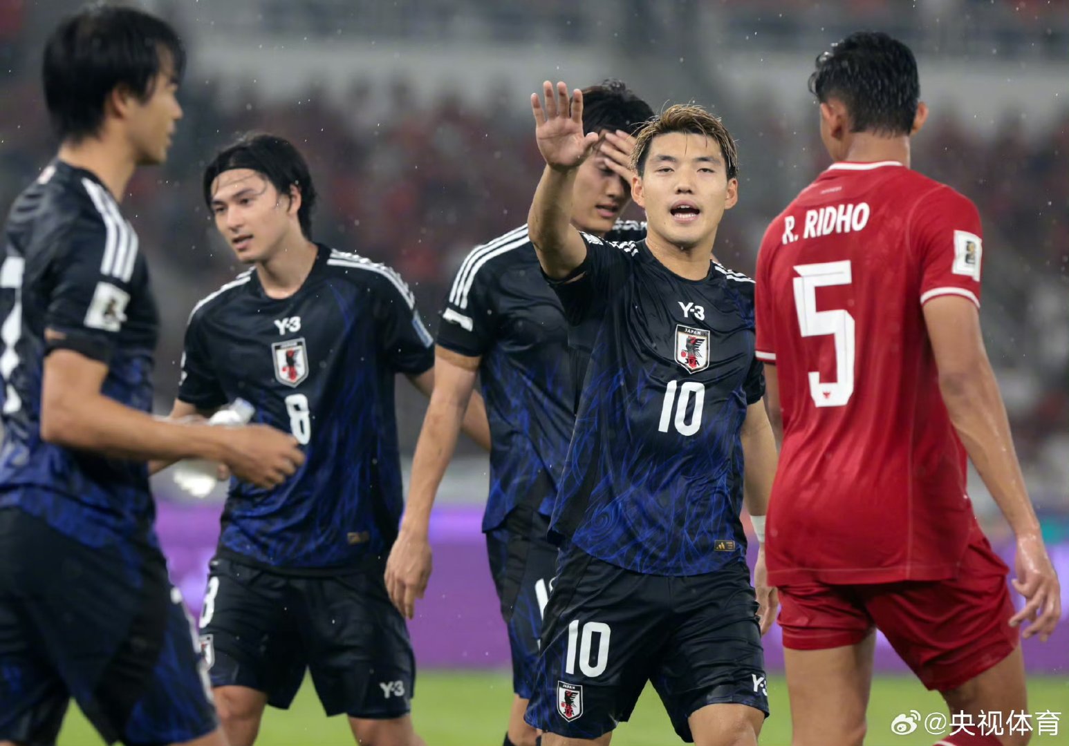 日本队完胜印尼队，郑思维刷新纪录
