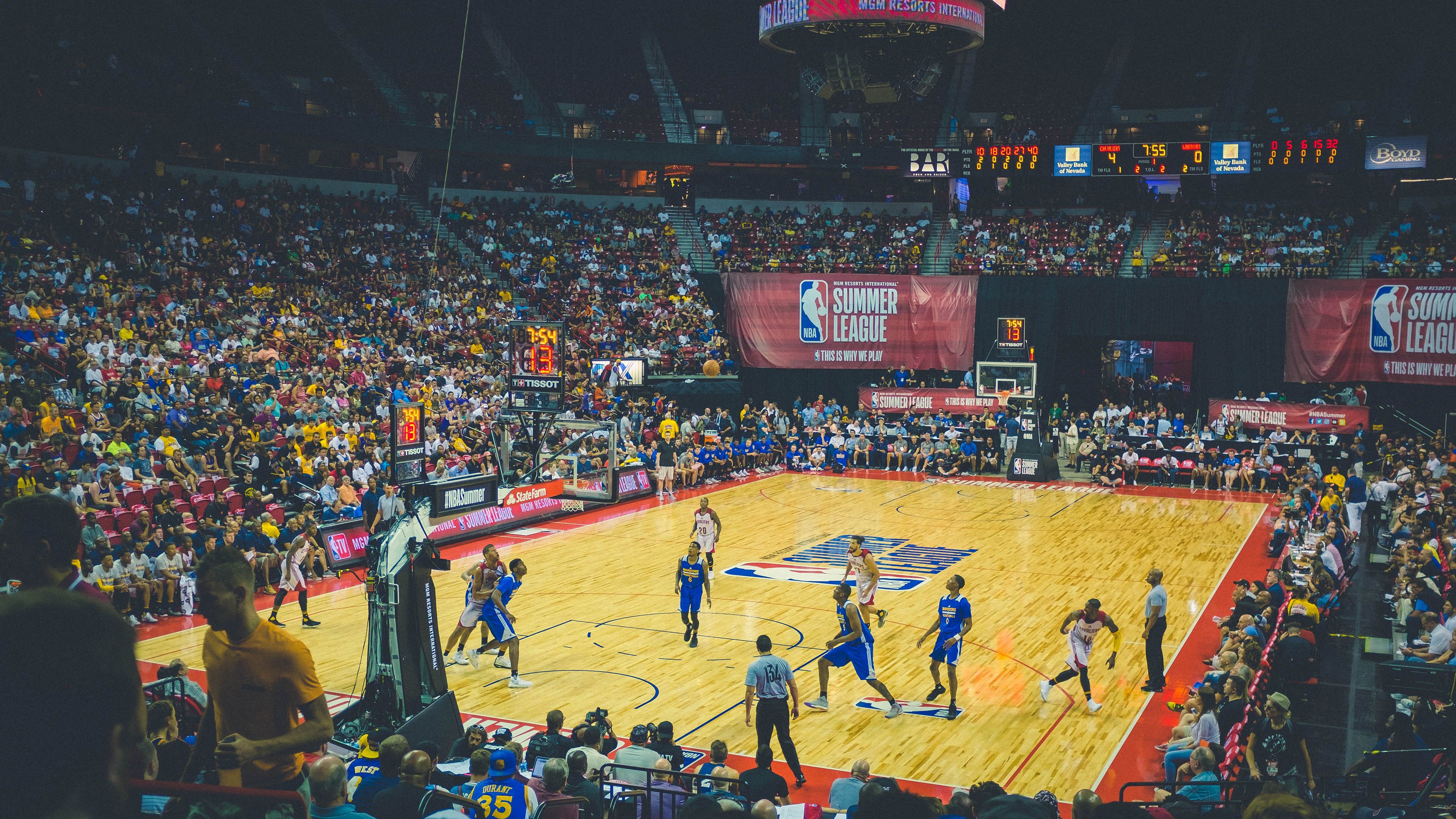 奥运周期关键战之夜，金玟哉状态火热